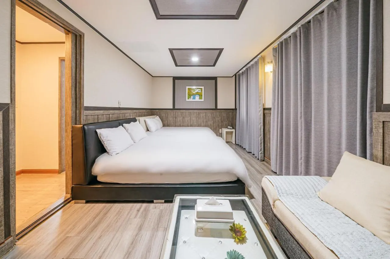 Hotel Be Τζέτζου