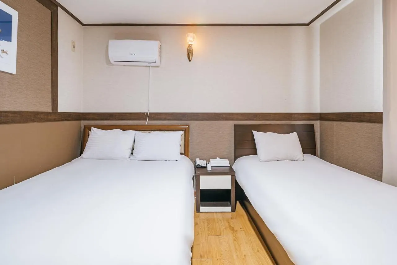 Ξενοδοχείο με κάψουλες Hotel Be Τζέτζου